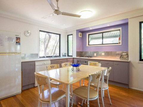 Billa Blue By Discover Stradbroke - Stays Accommodation 3