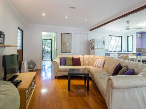 Billa Blue By Discover Stradbroke - Stays Accommodation 5