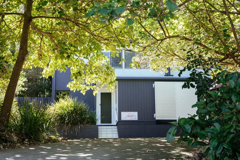 Point Break Beach House - Stays Accommodation 1