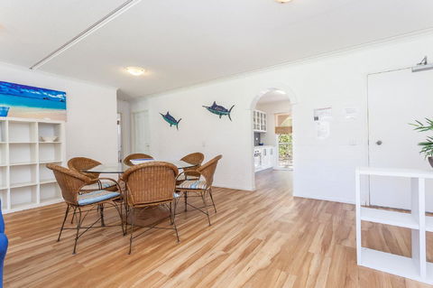 The Islander - Stayed 14