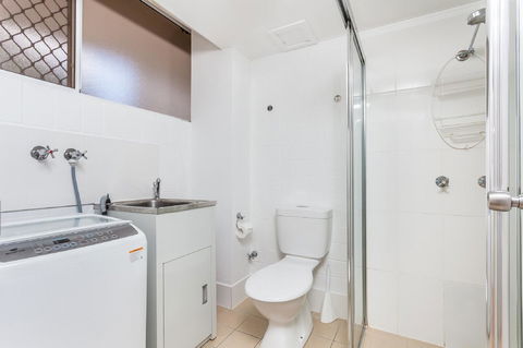 The Islander - Stayed 23