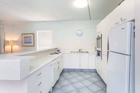 The Islander - Stayed 7