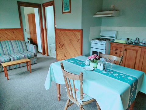 Baudins Accommodation And Restaurant - Stayed 10