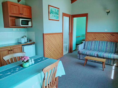 Baudins Accommodation And Restaurant - Stayed 9