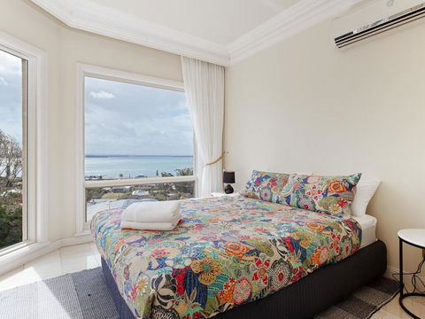 'Baylife Villa' 4a Warruga St - Large Home With WIFI, Netflix, Aircon, Linen & Spectacular Views - Stays Accommodation 2