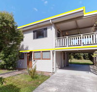 'Beach Break 1' 1/10 Lionel Street - upstairs unit with Aircon - Stayed