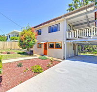 'Beach Break 2' 2/10 Lionel St - downstairs unit with Aircon - Stayed