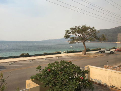 'Mooring Two Upstairs', 23 Shoal Bay Rd - Stunning Views, WIFI, Air Conditioning And Boat Parking - Stayed 2
