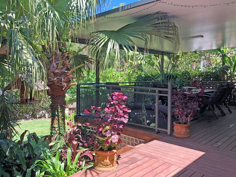 'Sandy Palms' 28 Moorooba Cr - Beautiful Home With Wifi, Air-con And Boat Parking - Stayed 0