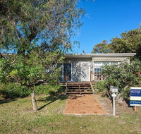 'The Croft' 11 Boulder Bay Rd - Cosy Beach House with Aircon  only 270m to the Beach - Stayed
