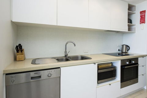 1 Bright Point Apartment 1401 - Stayed 3