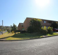 1/2 Brunswick Avenue - Stayed