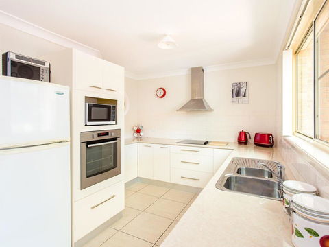 1/4 Huntly Close - Stayed 1