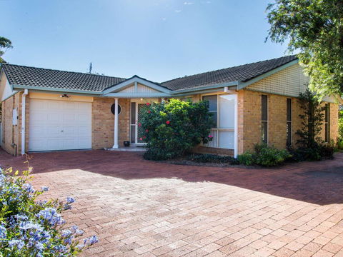 1/4 Huntly Close - Stayed 0