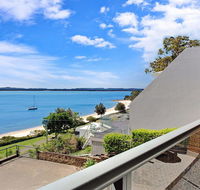 10 'Kiah' 53 Victoria Parade - Waterfront Views AIRCON and Close to the Marina. - Stayed