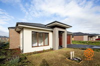 Book Cranbourne Accommodation Vacations Stayed Stayed