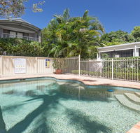 11 'Seashells' 21-23 Magnus Street - pool lift aircon - Stayed