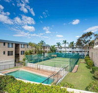 14 'THE DUNES' 38 MARINE DR - LARGE UNIT WITH POOL TENNIS COURT AND DIRECTLY ACROSS FROM FINGAL - Stayed