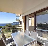 15 'Intrepid' 3 Intrepid Close - right on the beachfront - Stayed