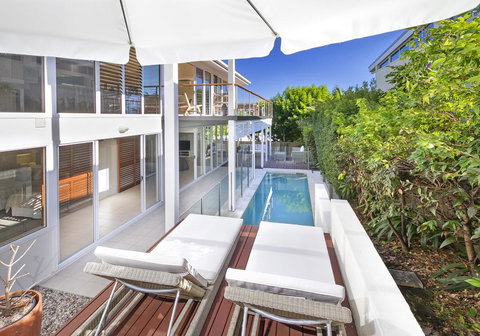 16 The Quarterdeck - Stays Accommodation 2