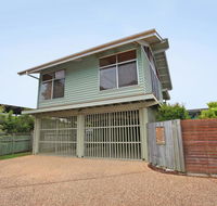 18 Northbeach Place Mudjimba Beach - Pet Friendly Linen Included WIFI - Stayed