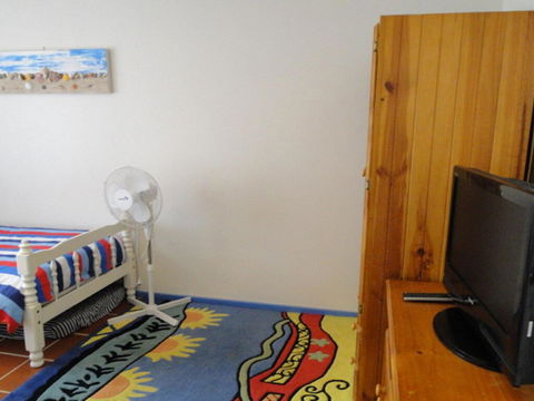 2 'Copacabana', 61 Sandy Point Road - Cute Unit With Water Views From The Balcony - Stayed 2