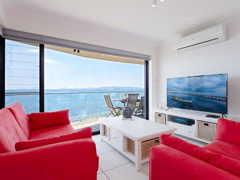 2 'Lanimer' 14 Mitchell Street - Beautiful Waterfront Property With Spectacular Views - Stayed 2