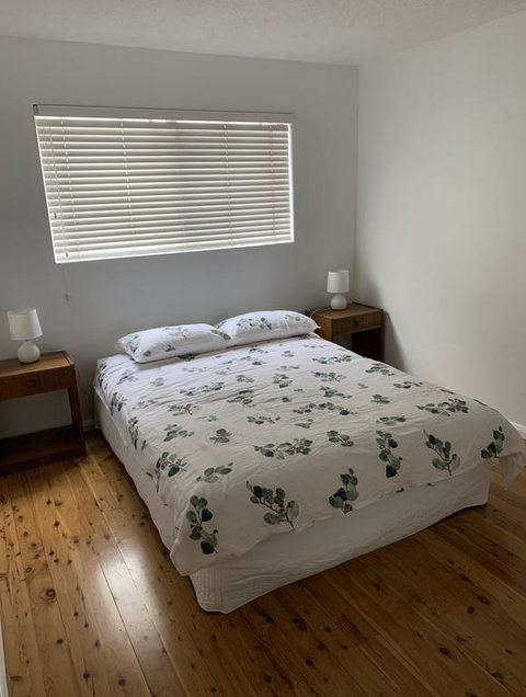 2 Bed Bar Beach Apartment - Stroll To Beach & Cafes, Supermarket Apartment 6 - Stayed 3