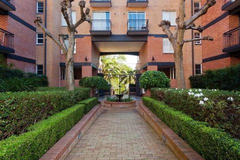2 Bed Sydney Executive Apt Close To City - Stayed 3