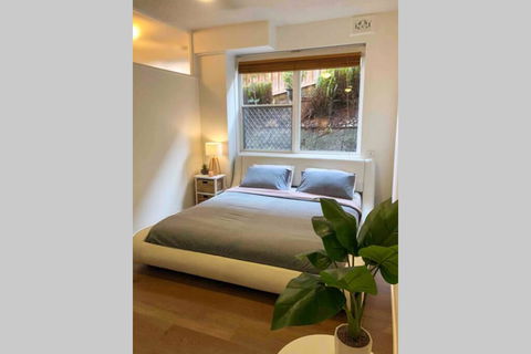 2 Bedroom, SHORT Walk To CBD,BEACH And DARBY ST - Stayed 1