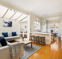 2-Bed House With Patio Near Bars and Restaurants - Stayed