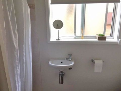 2/10 Catalina Close - Walk To Shoal Bay Beach - Stayed 3