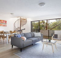 20 Booneroo - Walk To The Beach - Stays Accommodation