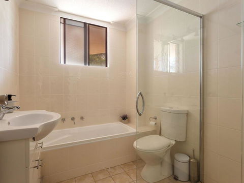20 Booneroo - Walk To The Beach - Stayed 2