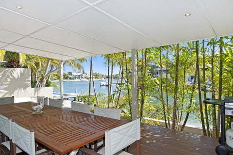 24 Cooran Court - Stayed 2