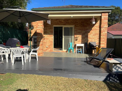 Bexley North Entire Two Storey House 4 Or 5 BR Close To Train Station And Airport - Stayed 2