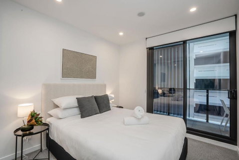 Brand-New Chic 1-Bed With Balcony Garden And BBQ - Stayed 2