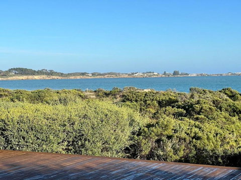 C4 Miles Beach Shack - Stayed 0