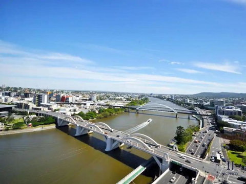 CBD 1 Bed Apt With Riverview - Stays Accommodation 0