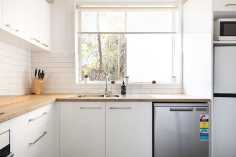 CBD Apartment By The Park: WiFi & Parking - Stayed 3