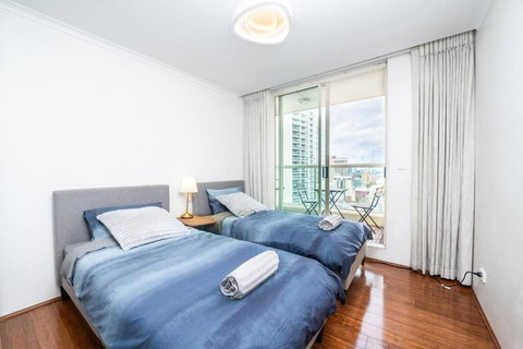 CBD Sydney - KING Suite Sussex St 2 Room 1 Parking - Stayed 2