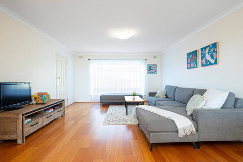 Cityscape Charm - 2BR Home In Wattle Park - Stays Accommodation 1
