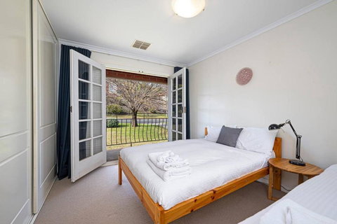Cityscape Charm - 2BR Home In Wattle Park - Stays Accommodation 3
