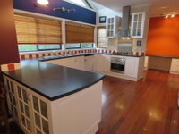 29 Church St Cowes - Large Holiday House close to shops and Beach