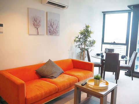 2Bed 1Bath Cozy Apartment In CBD - Stayed 3