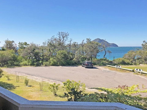 3 'Albacore', 12 Ondine Close - Waterfront, Pool, Lift & Views - Stayed 2