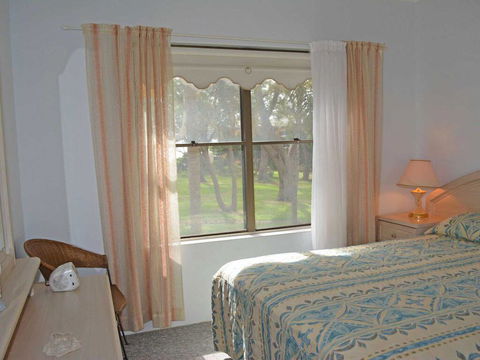 3 'Sailfish' 46 Magnus Street - Stayed 2
