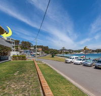 3 'Sunset' 11 Victoria Parade - stunning unit right across from the water - Stayed