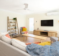 3 Bedroom Apartment Minutes from Main Beach - Stays Accommodation