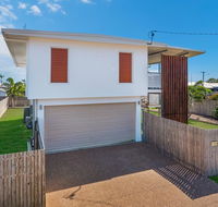 3 Bedroom renovated home - Stayed